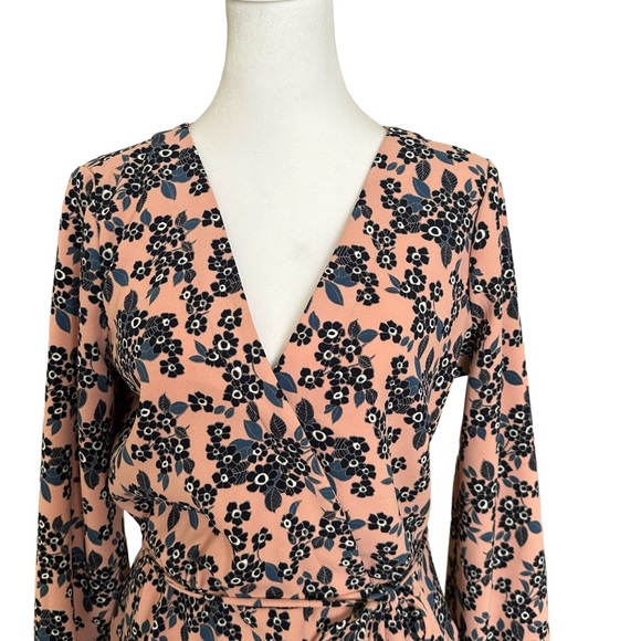 J. Crew Women’s V-Neck Long Sleeve Peplum Blouse Pink Size 6 - Picture 14 of 15